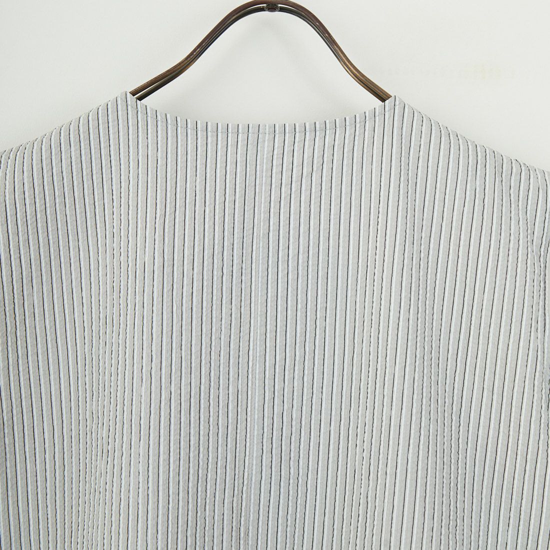 THOUSAND MILE [サウザンド マイル] 別注 ストライプ柄 シアサッカーハーフジップノースリーブワンピース [TM251ST50962-JF] GRAY ST