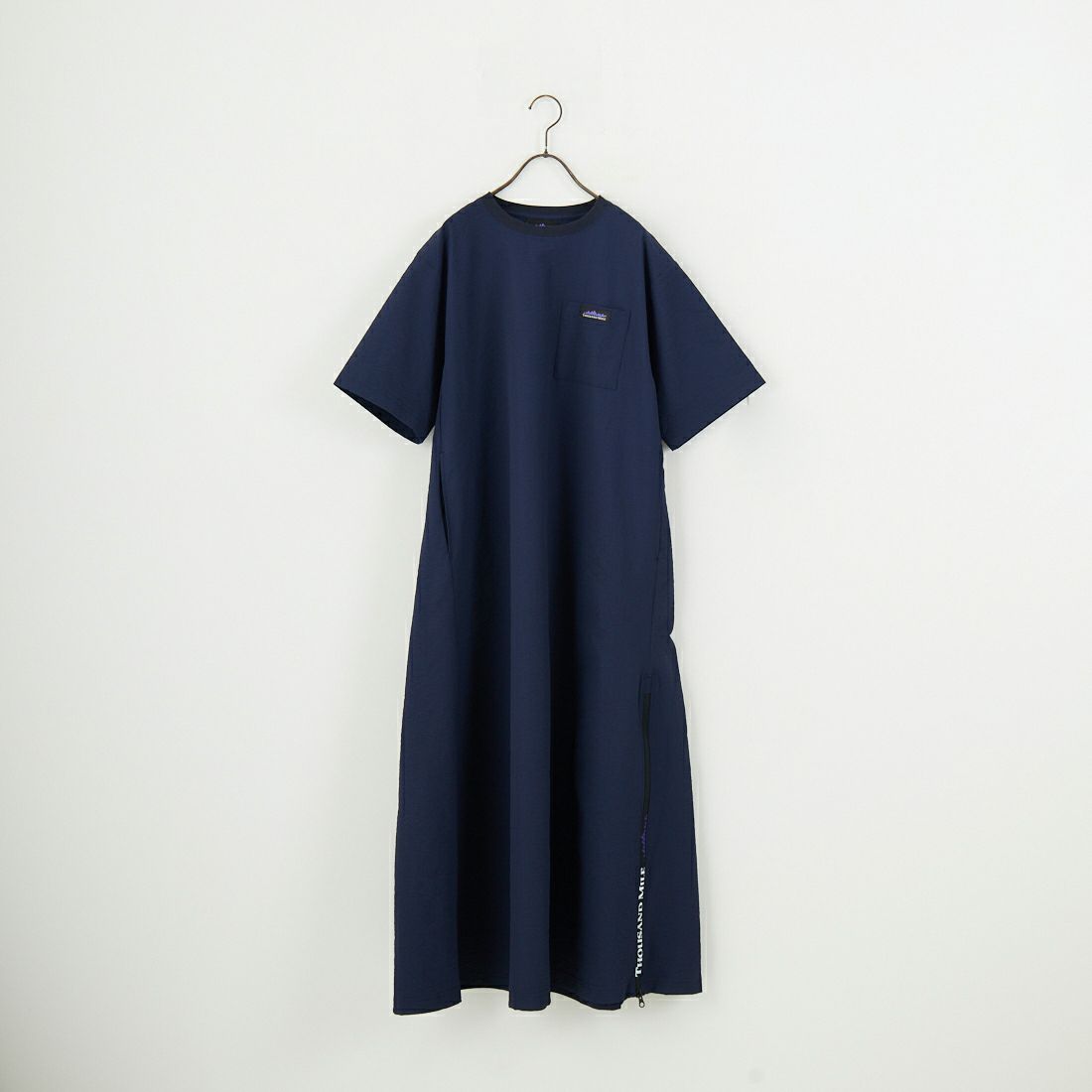 THOUSAND MILE [サウザンド マイル] 別注 シアサッカー ロゴジップ ショートスリーブワンピース [TM251SS50972-JF] NAVY
