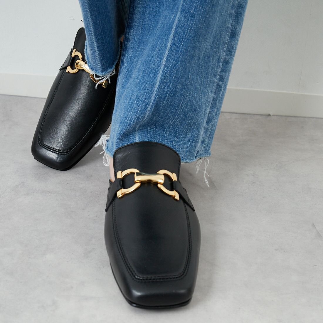 Caminando [カミナンド] スクエアトゥミュール [24110W] BLACK