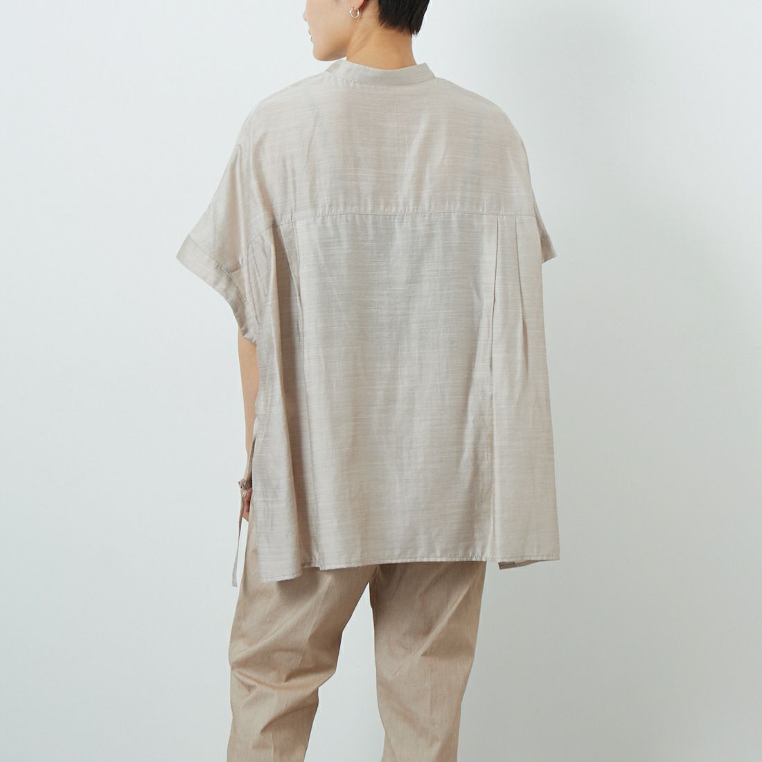 Jf Ready Made [ジェイエフレディメイド] シアー麻シャンブレーブラウス [8855330-02] 61 ﾍﾞｰｼﾞｭ &&モデル身長：160cm 着用サイズ：F&&