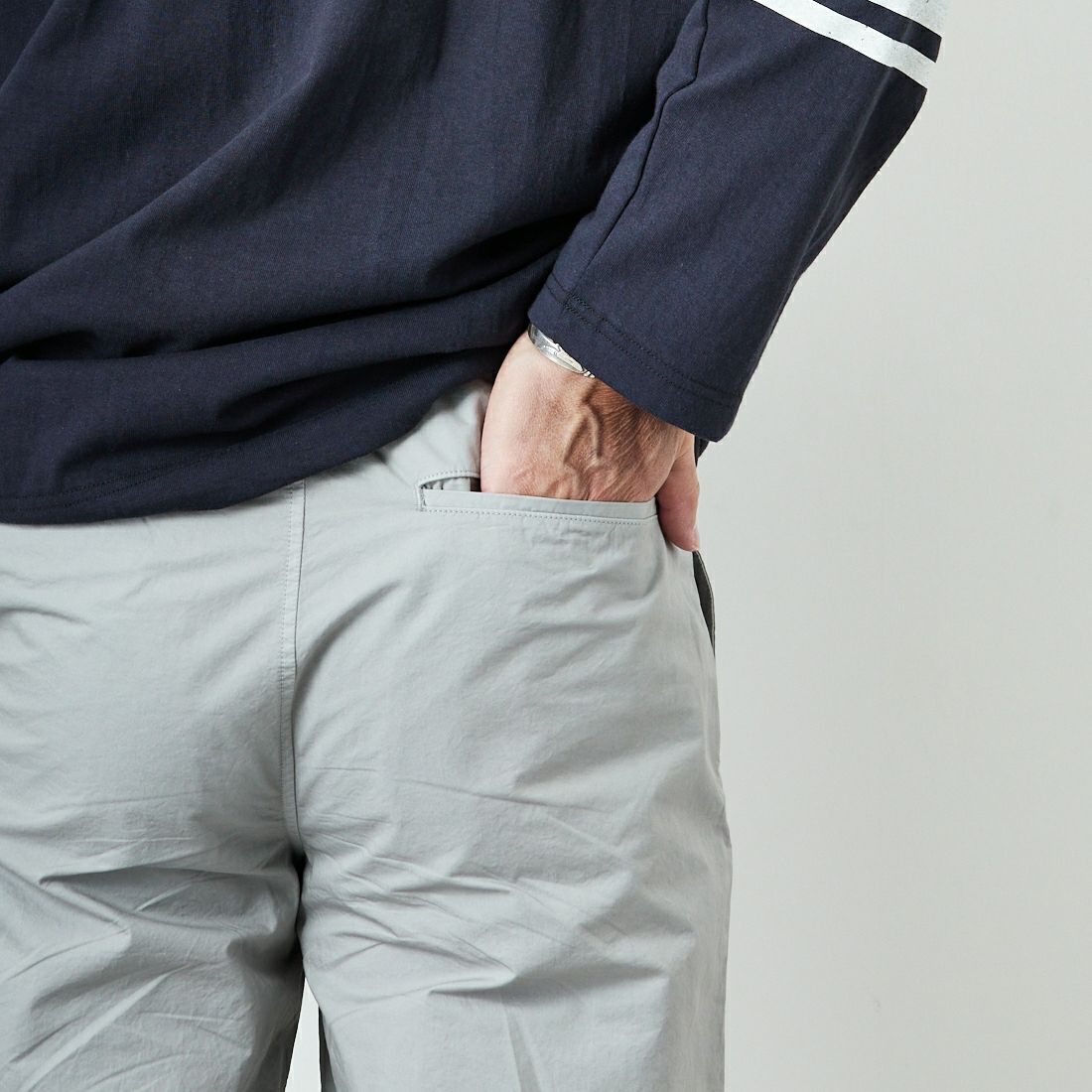 STILL BY HAND [スティルバイハンド] 別注 製品染めツータックテーパードパンツ [2501JF-EX01-JF] ICE GRAY