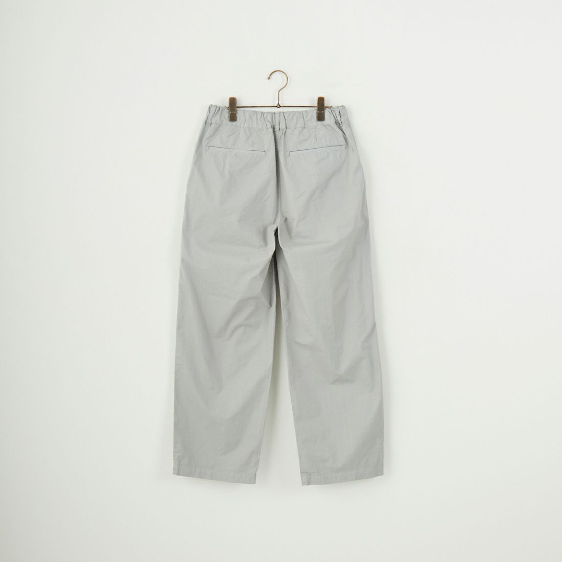 STILL BY HAND [スティルバイハンド] 別注 製品染めツータックテーパードパンツ [2501JF-EX01-JF] ICE GRAY