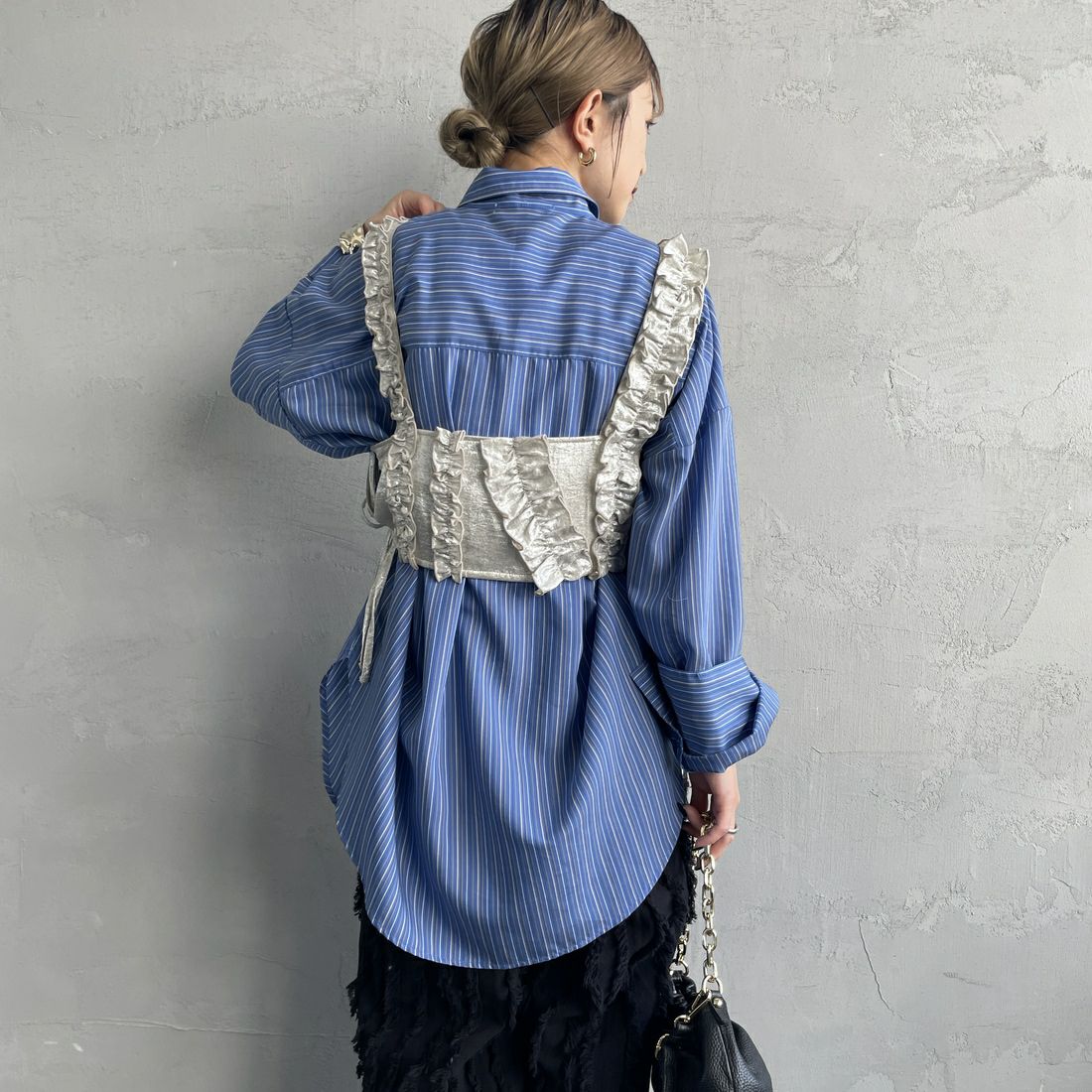 nenom [ネノム] マルチWAY箔フリルビスチェ [NE25112001] 02 OFF &&モデル身長：150cm 着用サイズ：F&&