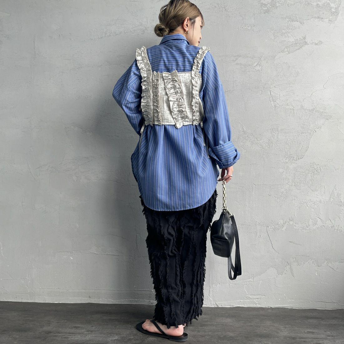 nenom [ネノム] マルチWAY箔フリルビスチェ [NE25112001] 02 OFF &&モデル身長：150cm 着用サイズ：F&&