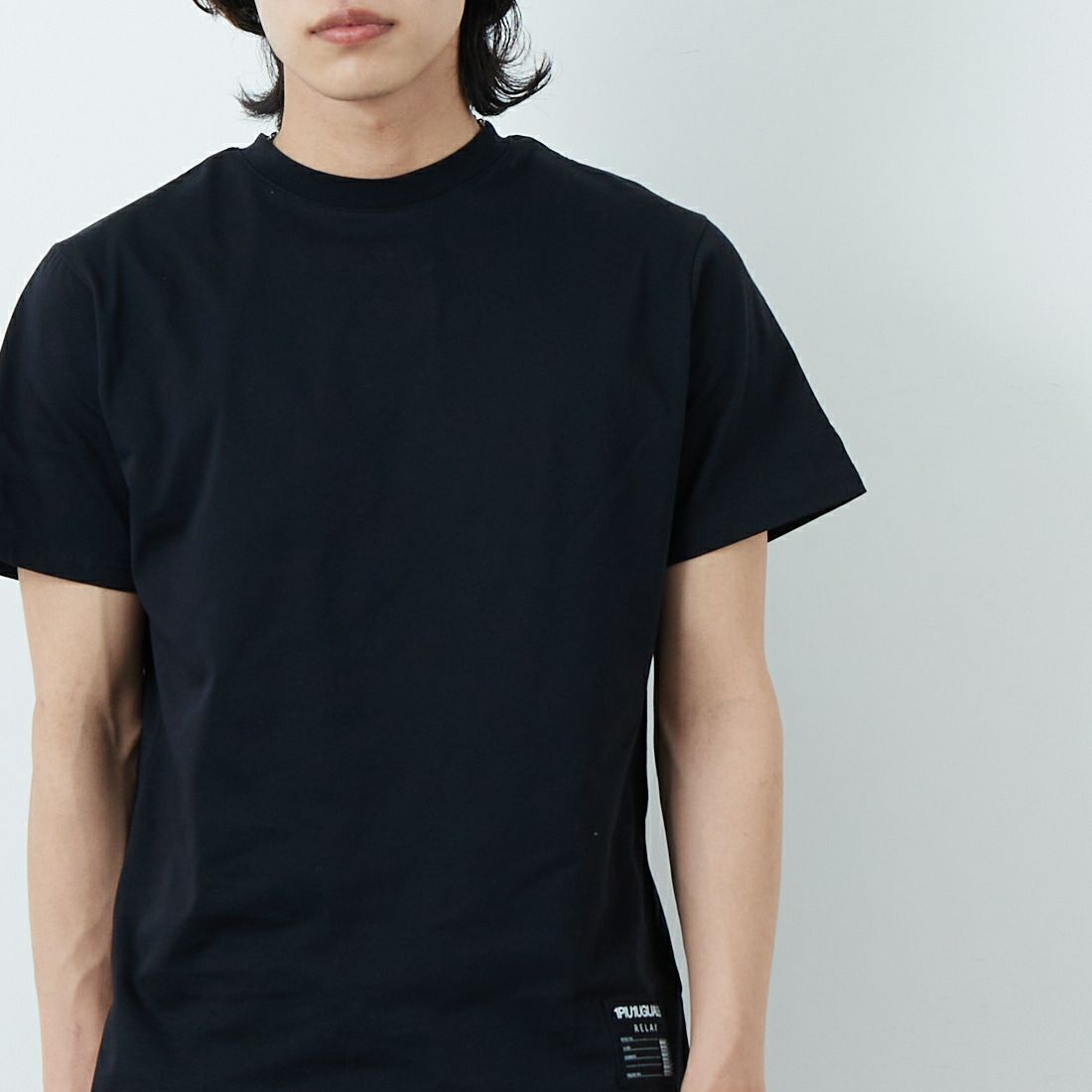 1PIU1UGUALE3 RELAX [ウノ ピゥ ウノ ウグァーレ トレ] パッチデザインロゴ半袖Tシャツ [UST-25064] SN90 BLACK
