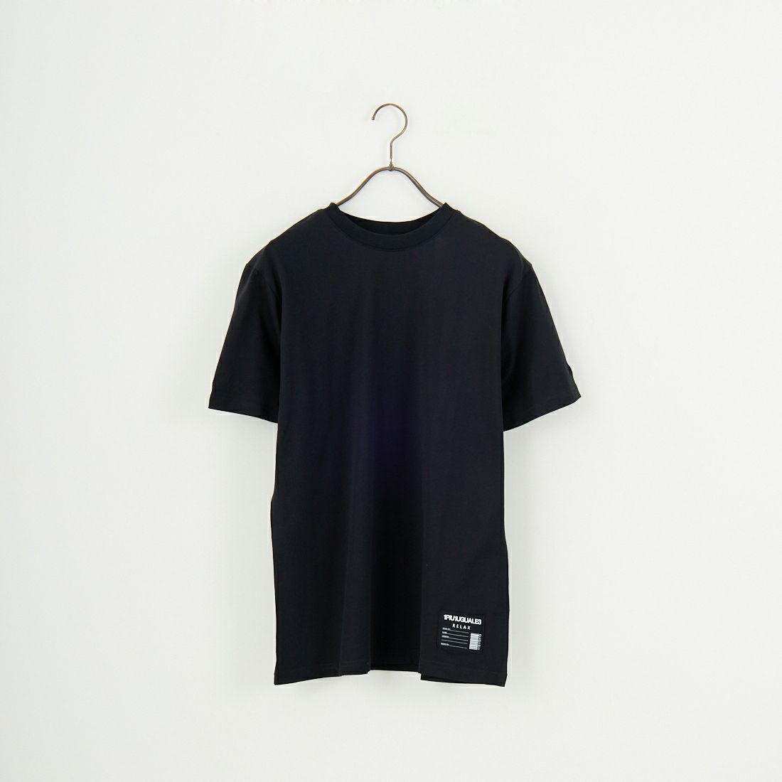 1PIU1UGUALE3 RELAX [ウノ ピゥ ウノ ウグァーレ トレ] パッチデザインロゴ半袖Tシャツ [UST-25064] SN90 BLACK