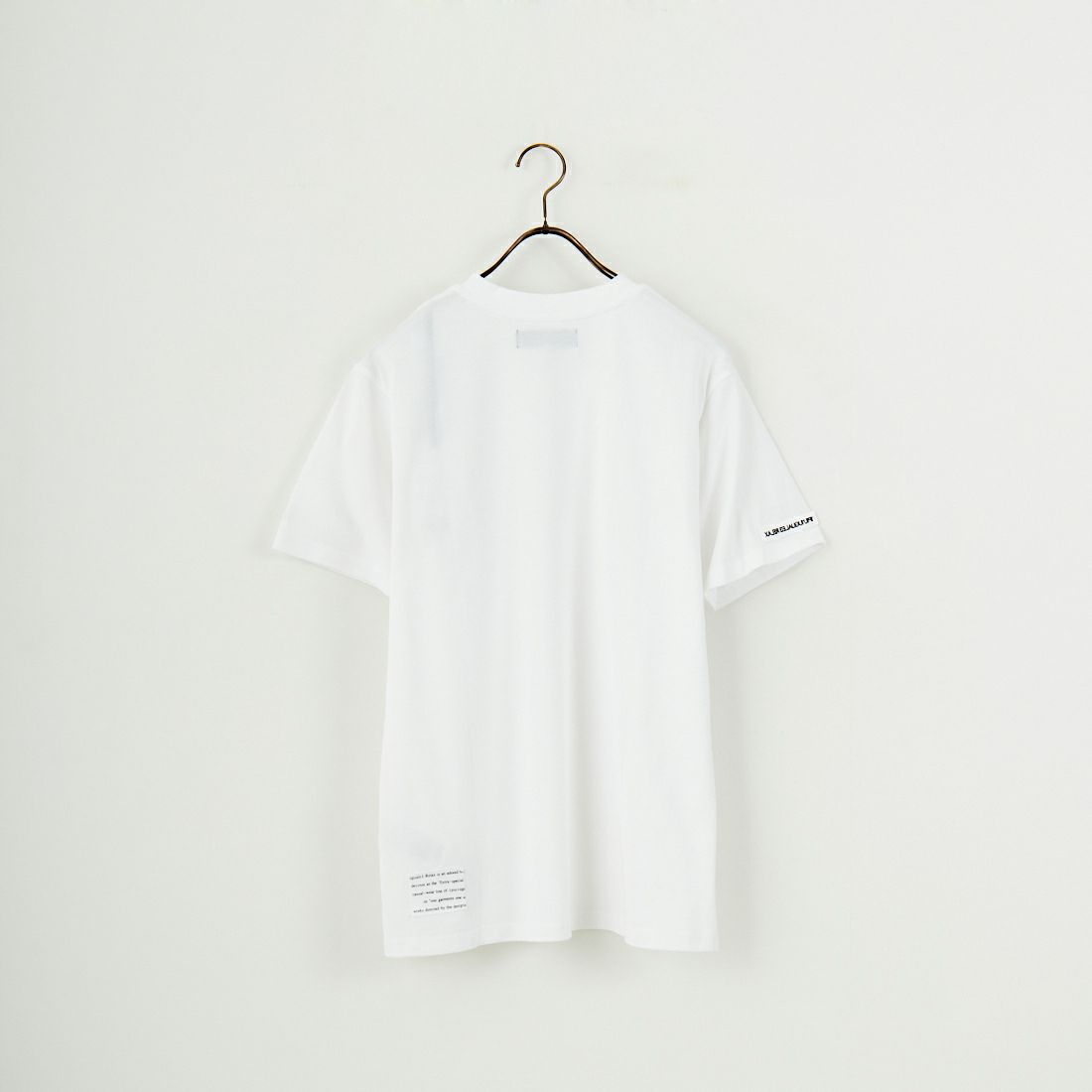 1PIU1UGUALE3 RELAX [ウノ ピゥ ウノ ウグァーレ トレ] パッチデザインロゴ半袖Tシャツ [UST-25064] SN10 WHITE