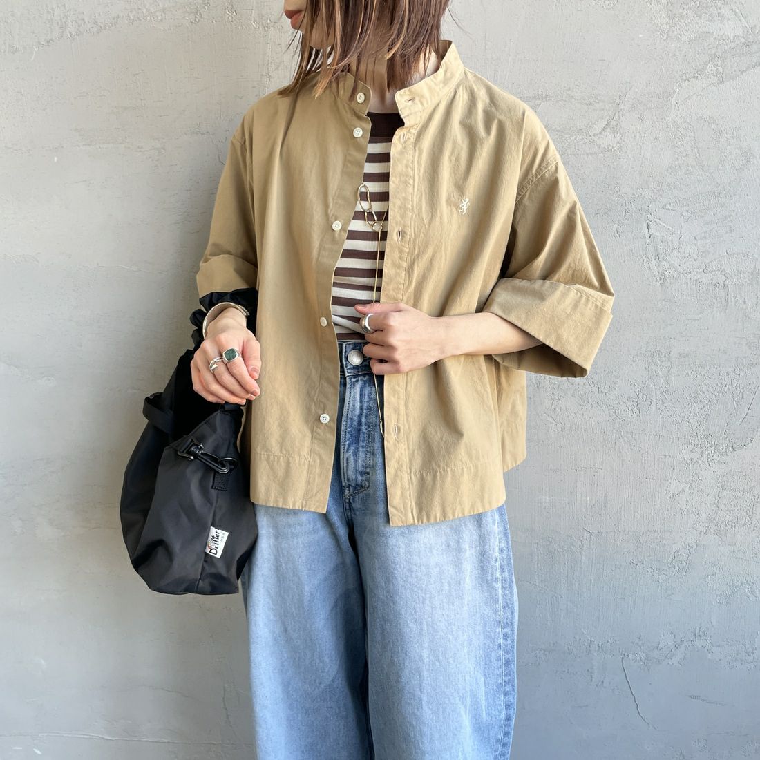 Gymphlex [ジムフレックス] スタンドカラー半袖シャツ [GY-B0368TYO] BEIGE &&モデル身長：158cm 着用サイズ：14&&
