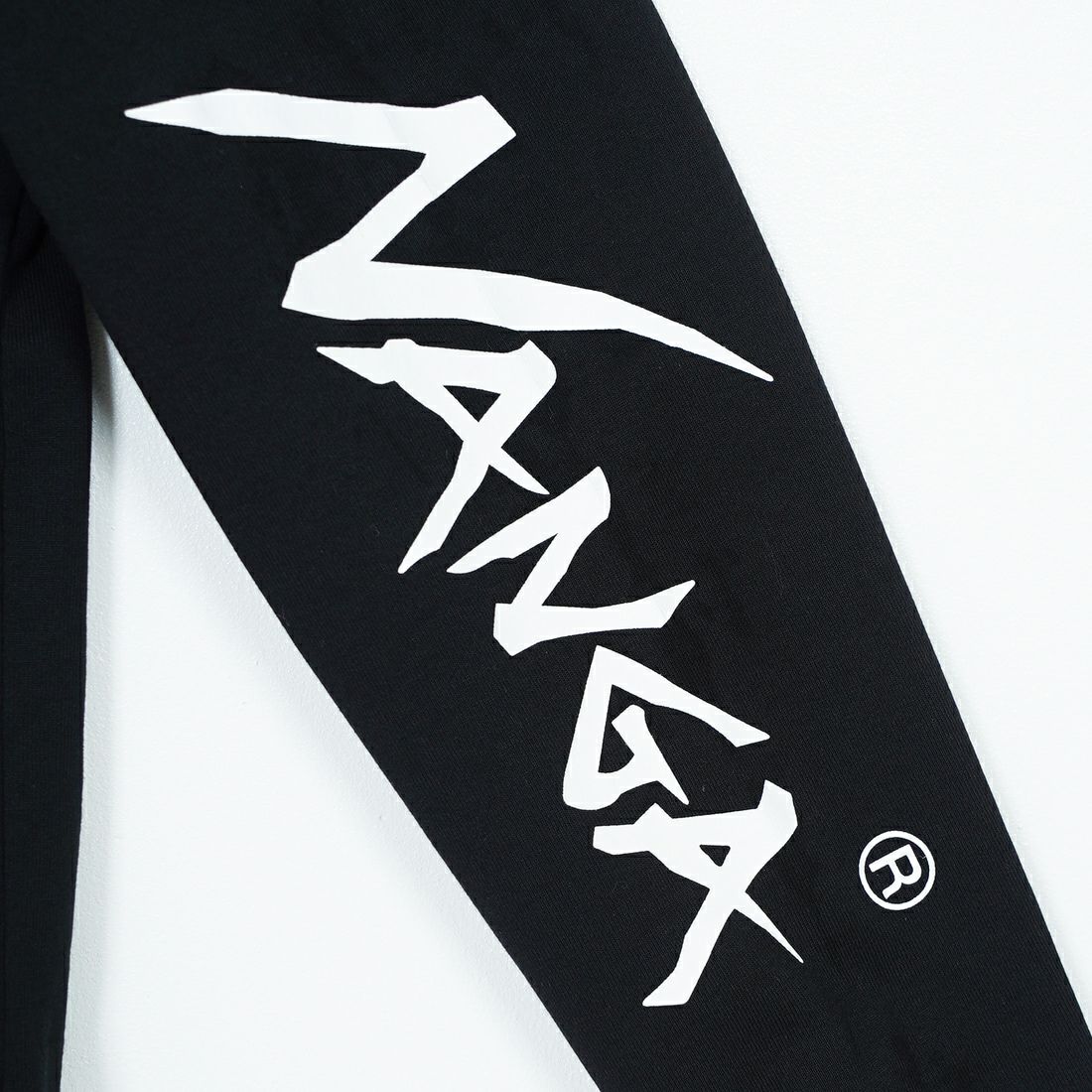 NANGA [ナンガ] エコハイブリッド スリーブロゴTシャツ [N2500-1L030A] BLK