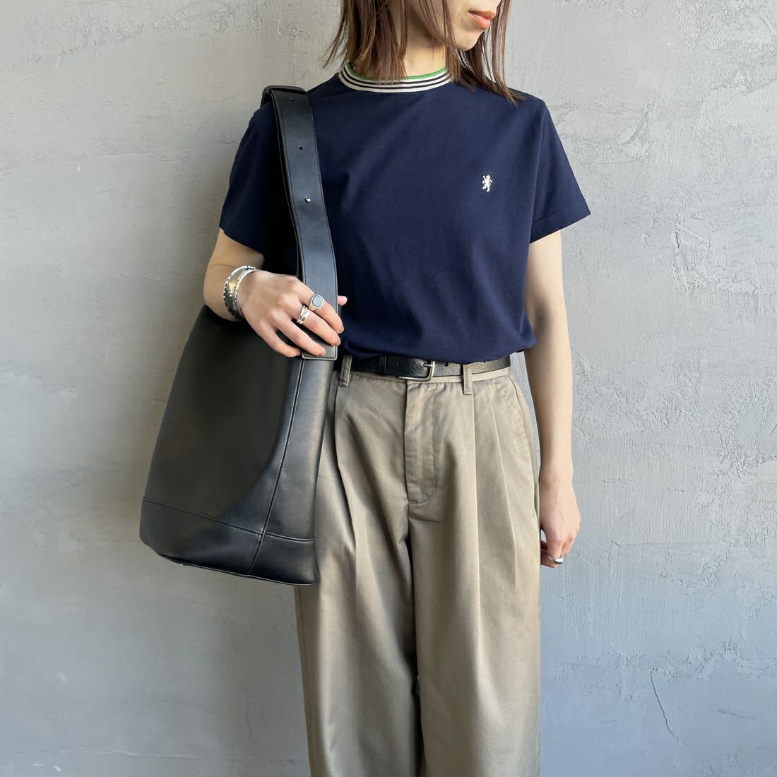 Gymphlex [ジムフレックス] クルーネック ニットライン Tシャツ [GY-C0448CCB] NAVY/BEIGE &&モデル身長：158cm 着用サイズ：14&&