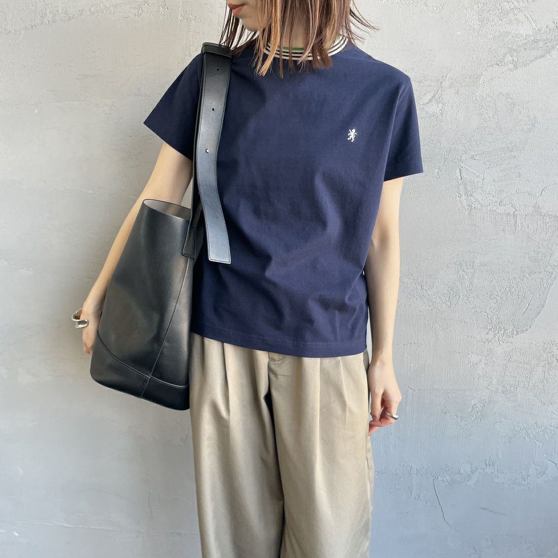 Gymphlex [ジムフレックス] クルーネック ニットライン Tシャツ [GY-C0448CCB] NAVY/BEIGE &&モデル身長：158cm 着用サイズ：14&&