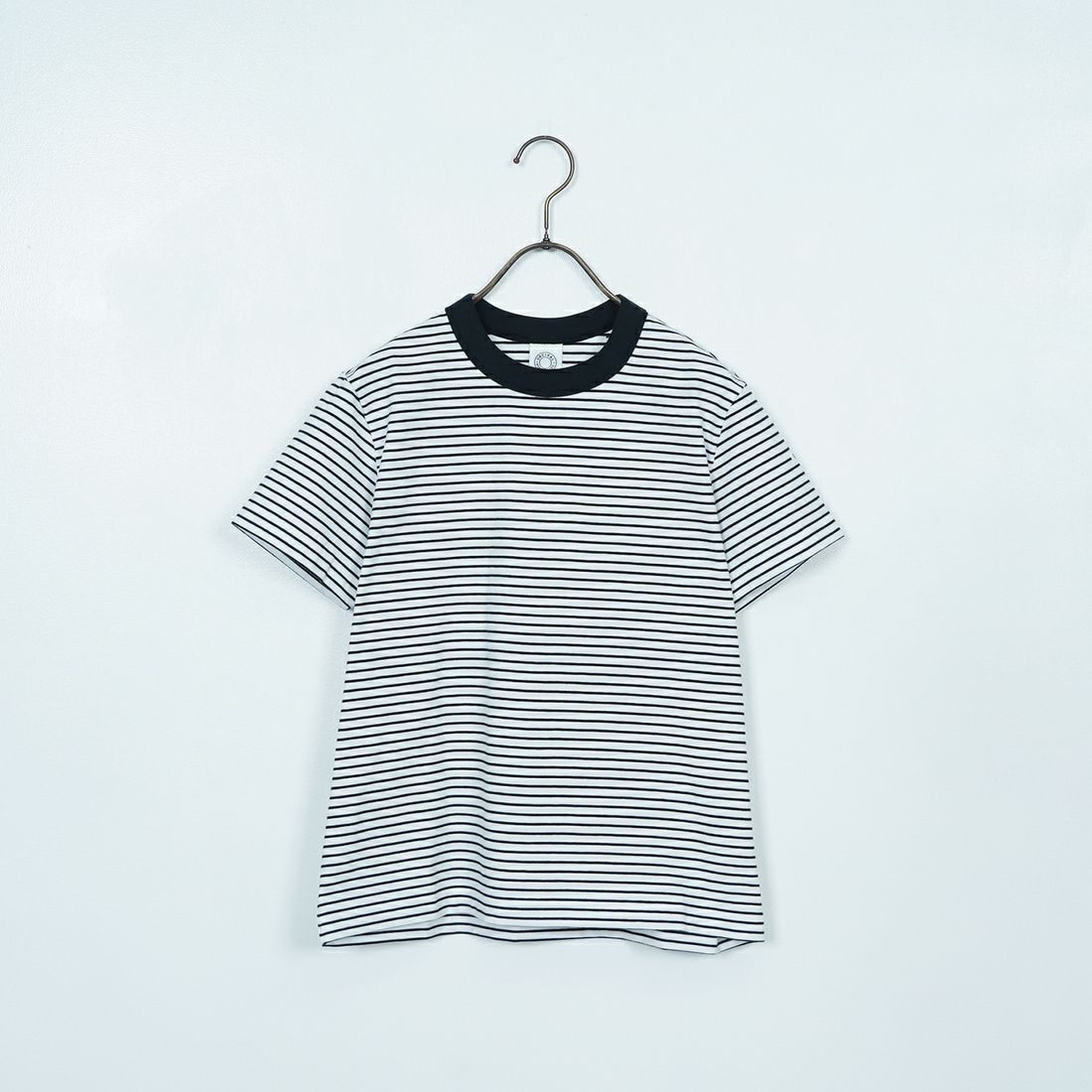 WHITE/BLAC