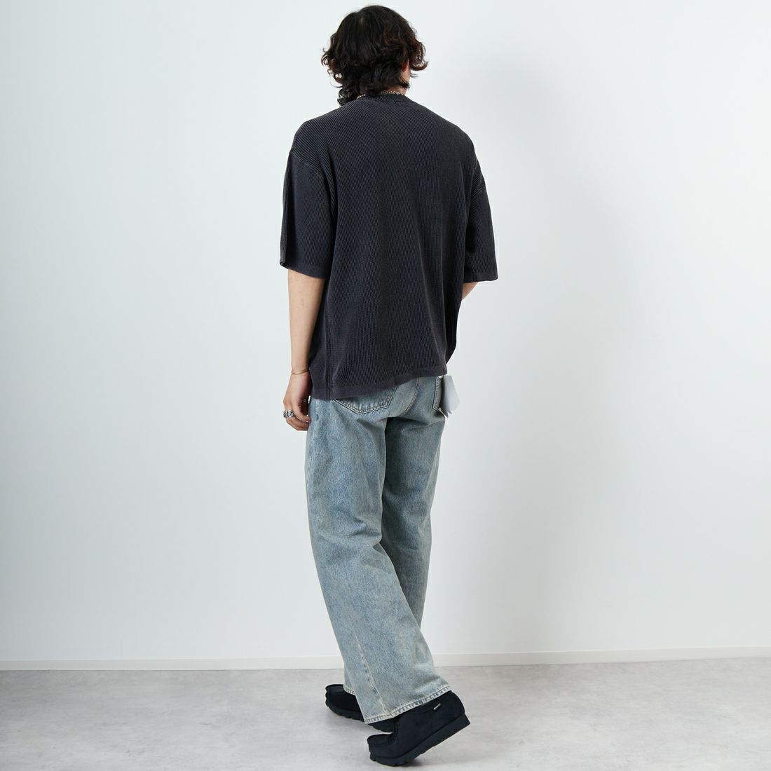 Health knit [ヘルスニット] ヘンリーネック ショートスリーブTシャツ [HR25S-M112] INK BLACK &&モデル身長：179cm 着用サイズ：L&&
