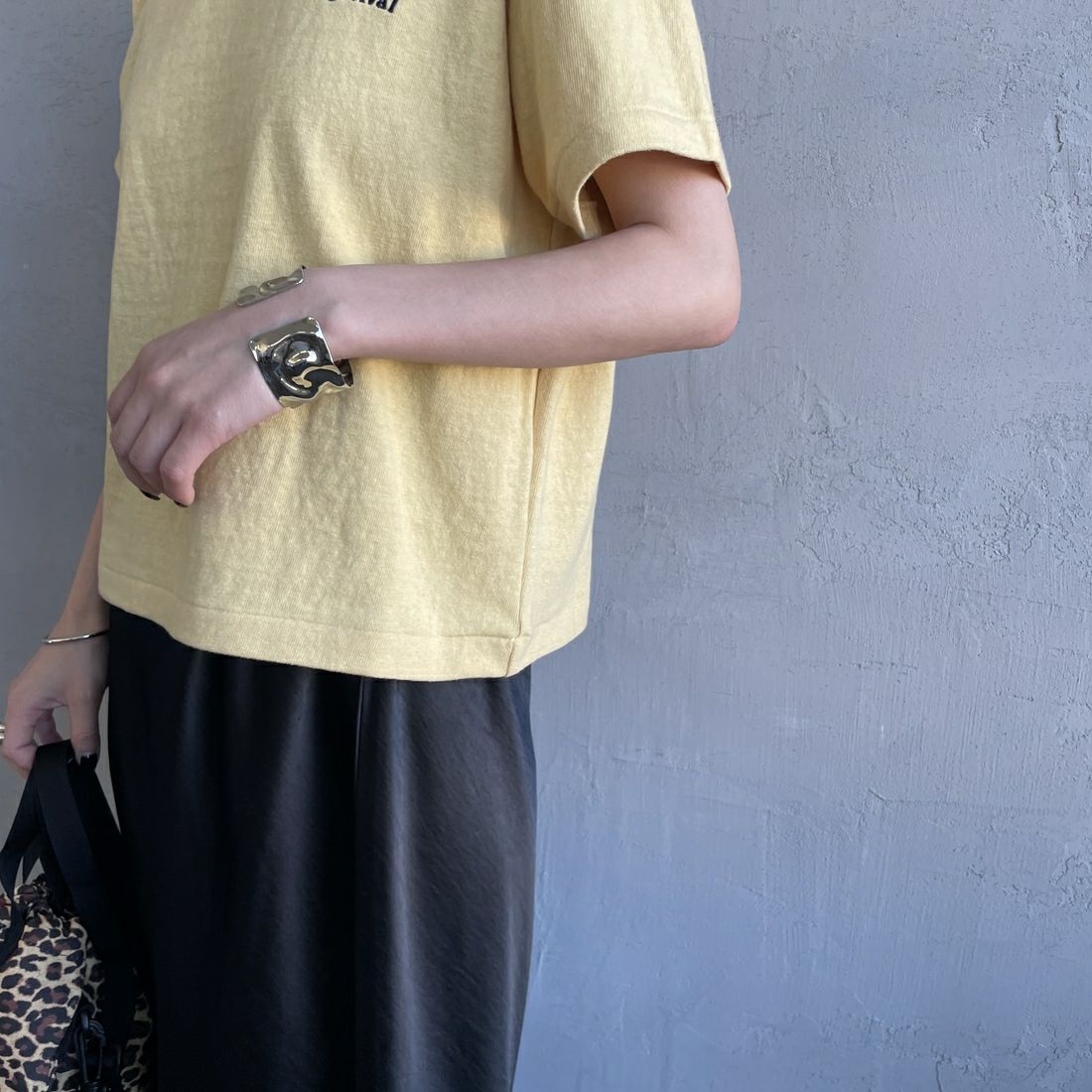 ORCIVAL [オーシバル] ロゴ刺繍ショートスリーブTシャツ [OR-C0418MIT] YELLOW &&モデル身長：150cm 着用サイズ：2&&