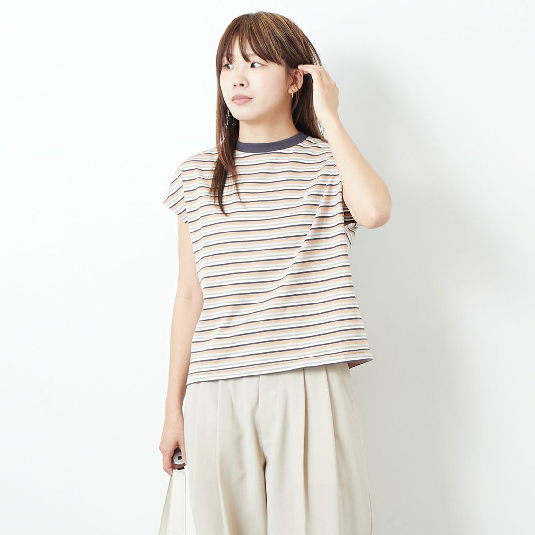 Gymphlex [ジムフレックス] スリーブレスTシャツ [GY-C0445MST] BEIGE STRI &&モデル身長：167cm 着用サイズ：14&&