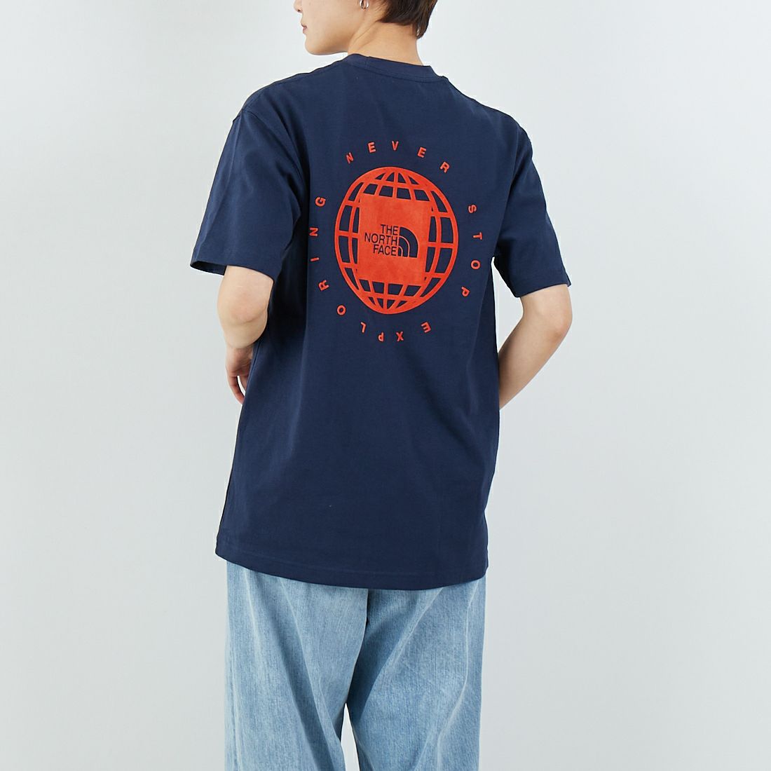 THE NORTH FACE [ザ ノースフェイス] ショートスリーブジオスクエアロゴTシャツ [NT32541] UN &&モデル身長：160cm 着用サイズ：S&&