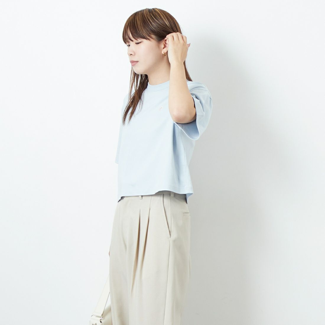 Gymphlex [ジムフレックス] クルーネック ショートプルオーバー [GY-C0324FLK] LT.SAX &&モデル身長：167cm 着用サイズ：14&&