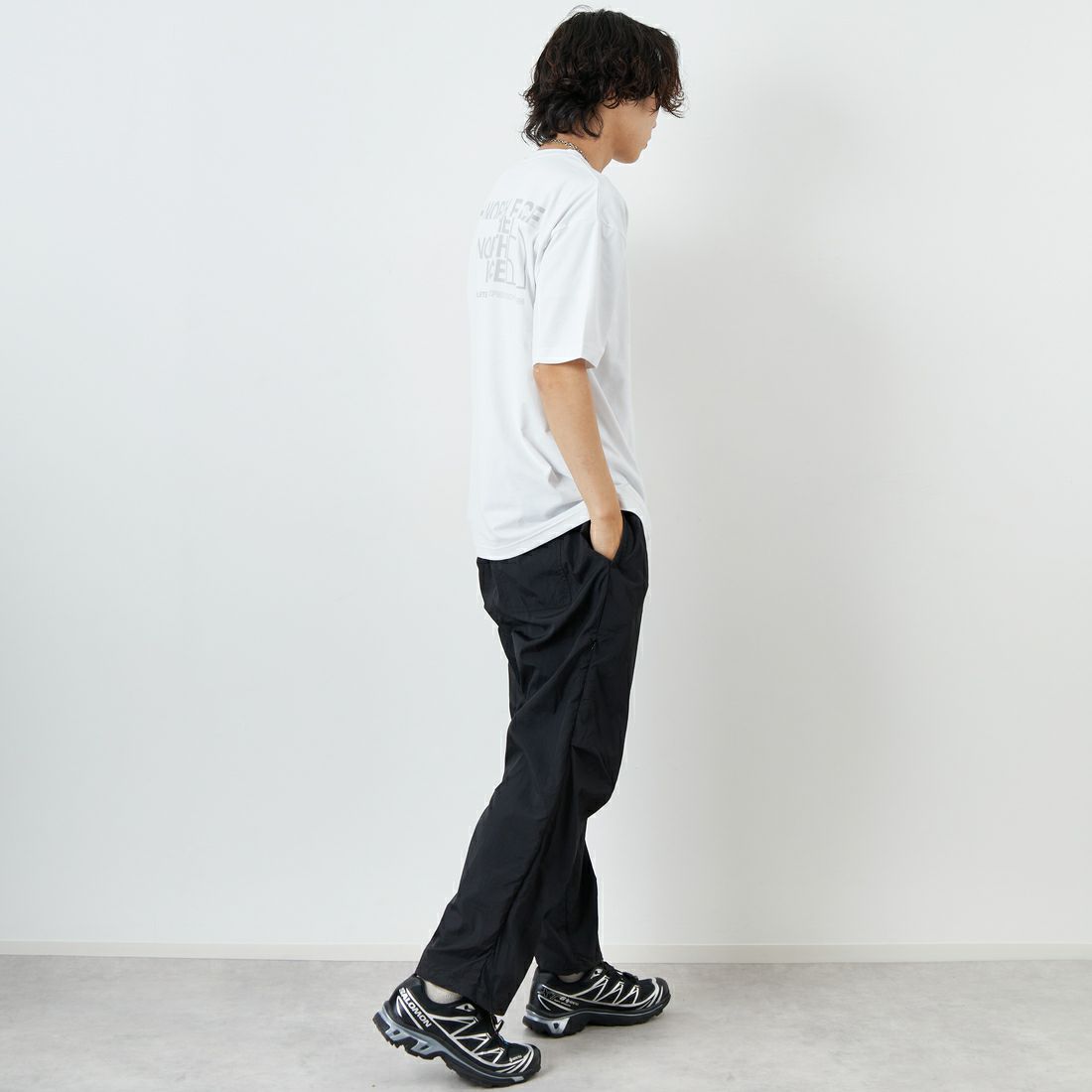 THE NORTH FACE [ザ ノースフェイス] ショートスリーブ ESロゴワイドTシャツ [NT32585] W &&モデル身長：179cm 着用サイズ：L&&