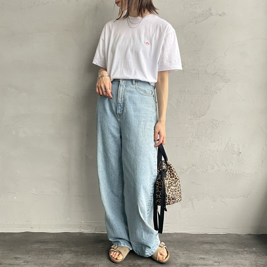 DANTON [ダントン] 無地インナーTシャツ [DT-C0195CVT] WHITE &&モデル身長：158cm 着用サイズ：M&&