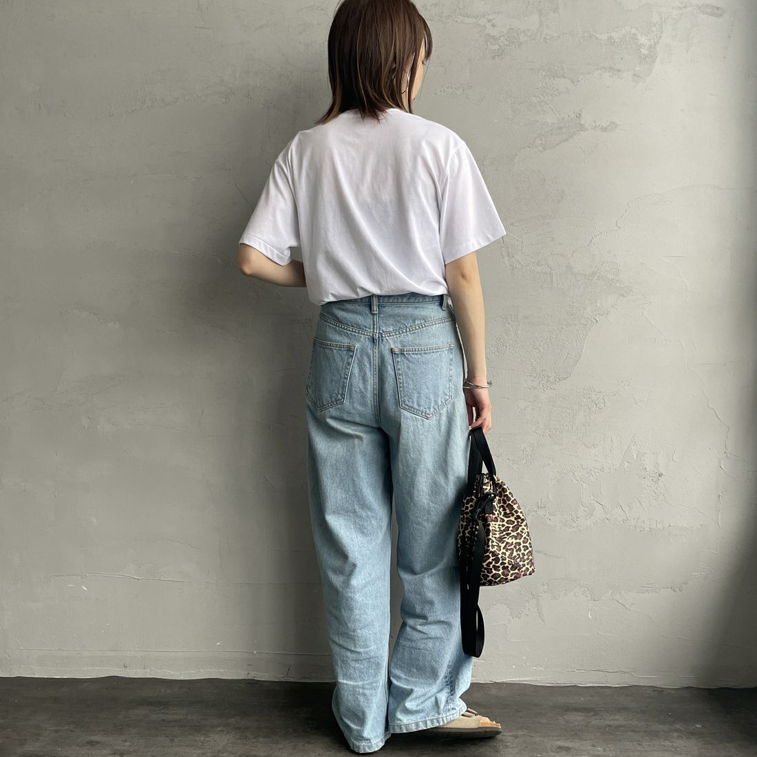 DANTON [ダントン] 無地インナーTシャツ [DT-C0195CVT] WHITE &&モデル身長：158cm 着用サイズ：M&&