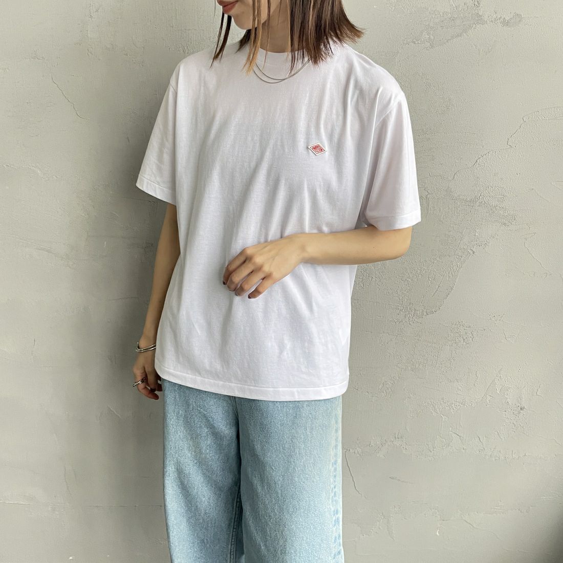 DANTON [ダントン] 無地インナーTシャツ [DT-C0195CVT] WHITE &&モデル身長：158cm 着用サイズ：M&&