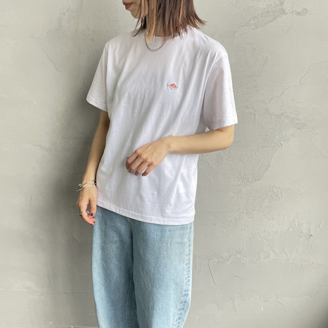 DANTON [ダントン] 無地インナーTシャツ [DT-C0195CVT] WHITE &&モデル身長：158cm 着用サイズ：S&&