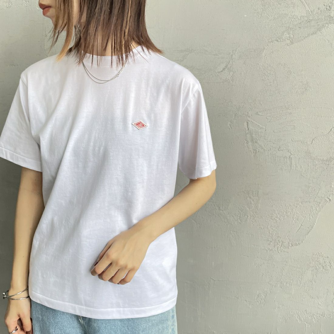 DANTON [ダントン] 無地インナーTシャツ [DT-C0195CVT] WHITE &&モデル身長：158cm 着用サイズ：S&&