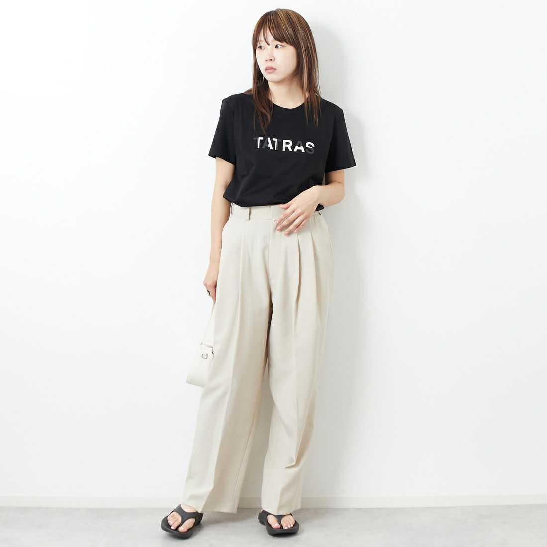 TATRAS [タトラス] ANIEL アニエル トップス [LTKE25S8039-M] BLACK &&モデル身長：167cm 着用サイズ：2&&