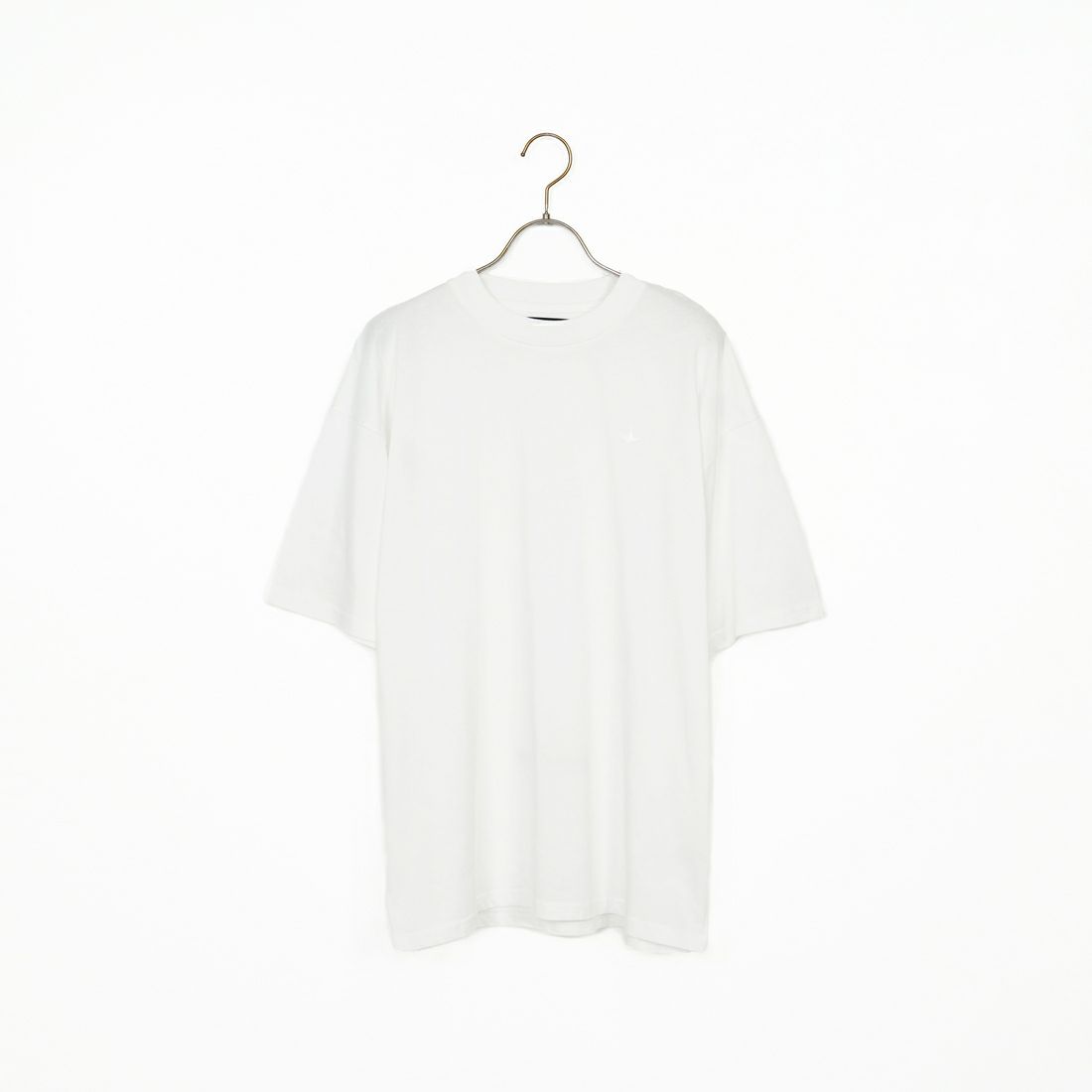 1PIU1UGUALE3 RELAX [ウノ ピゥ ウノ ウグァーレ トレ] シンプル ロゴ Tシャツ [UST-25058] SN10 WHITE