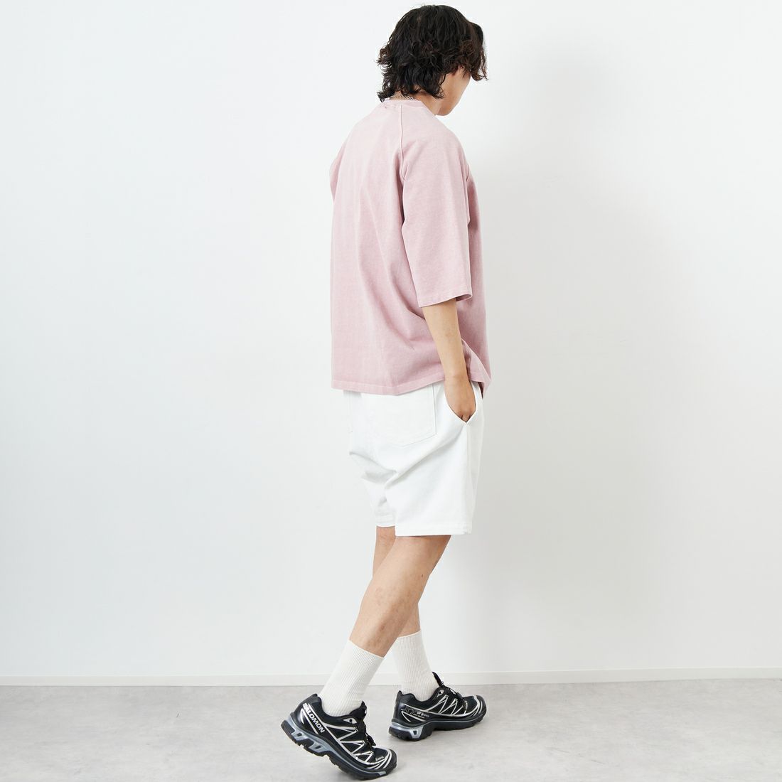 ONEITA [オニータ] ピグメント刺繍T [2522-415IN] PINK &&モデル身長：179cm 着用サイズ：L&&