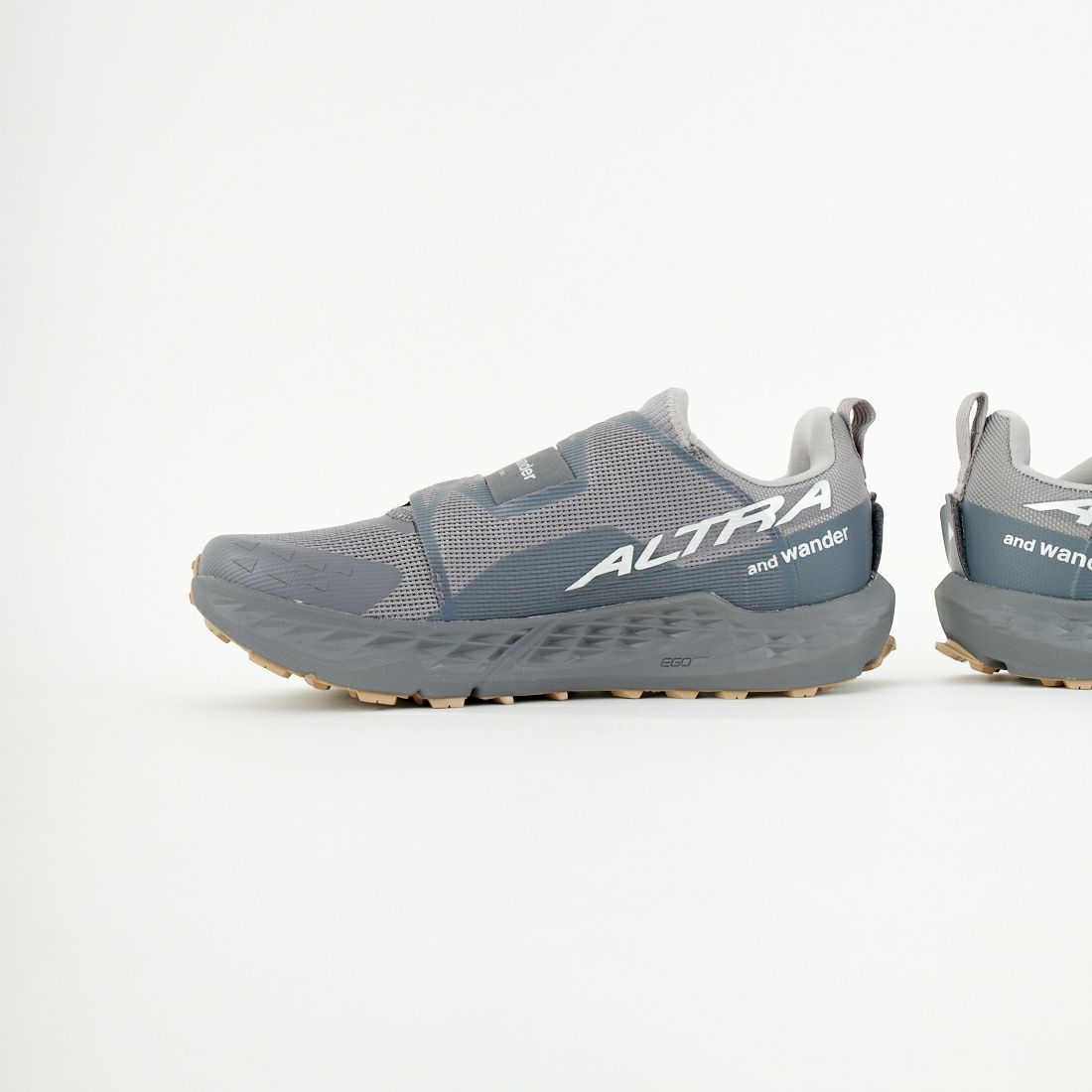 and wander [アンドワンダー] Altra×and wander TIMP 5 BOA トレイルランニングシューズ [5745178294] GRAY