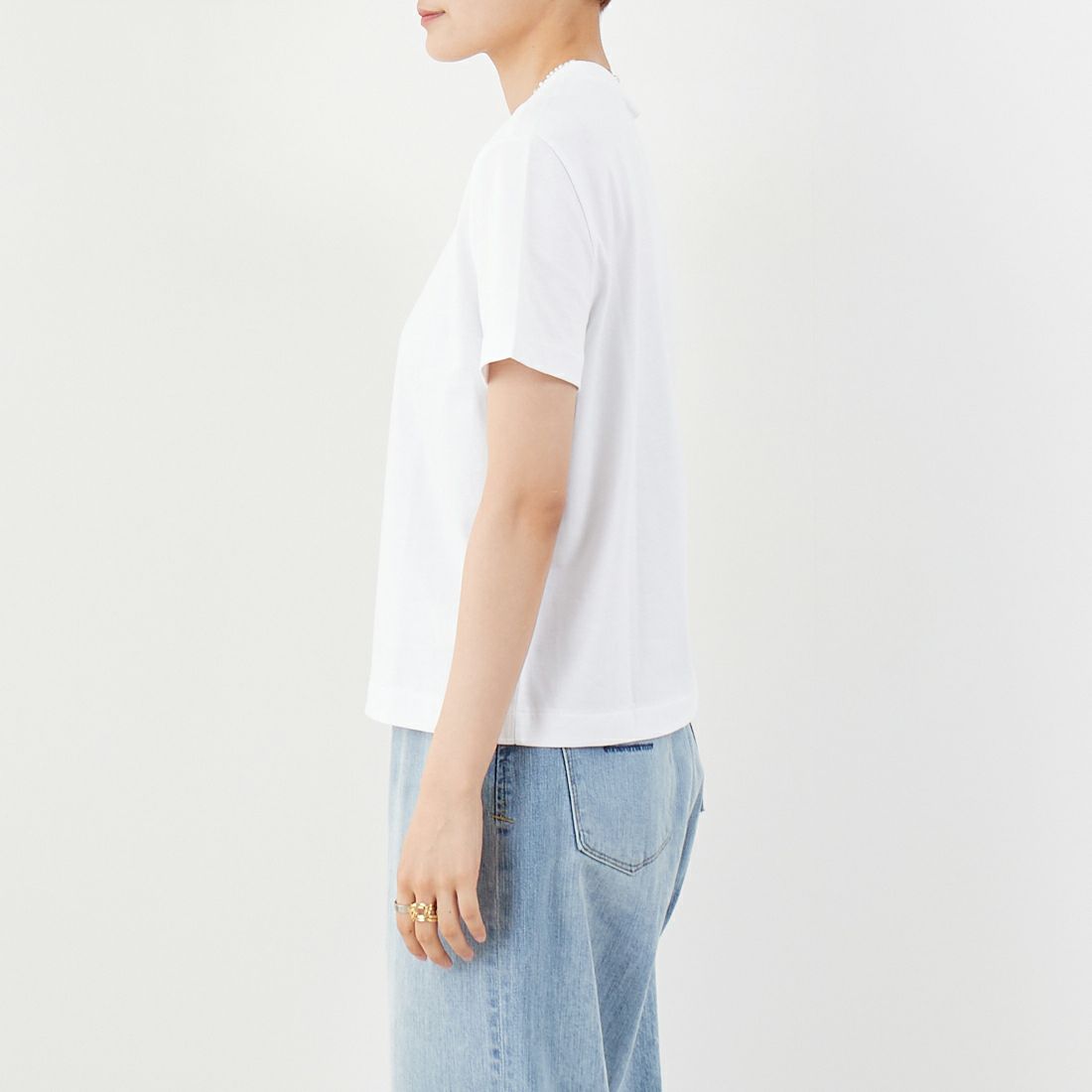 Calvin Klein [カルバンクライン] フロックロゴクルーネックTシャツ [47B851G] YAA &&モデル身長：160cm 着用サイズ：S&&
