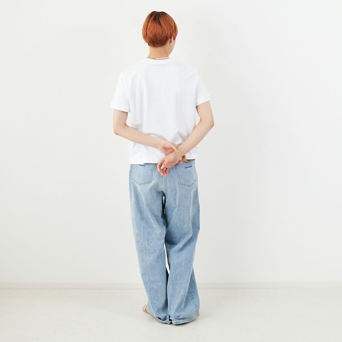 Calvin Klein [カルバンクライン] フロックロゴクルーネックTシャツ [47B851G] YAA &&モデル身長：160cm 着用サイズ：S&&