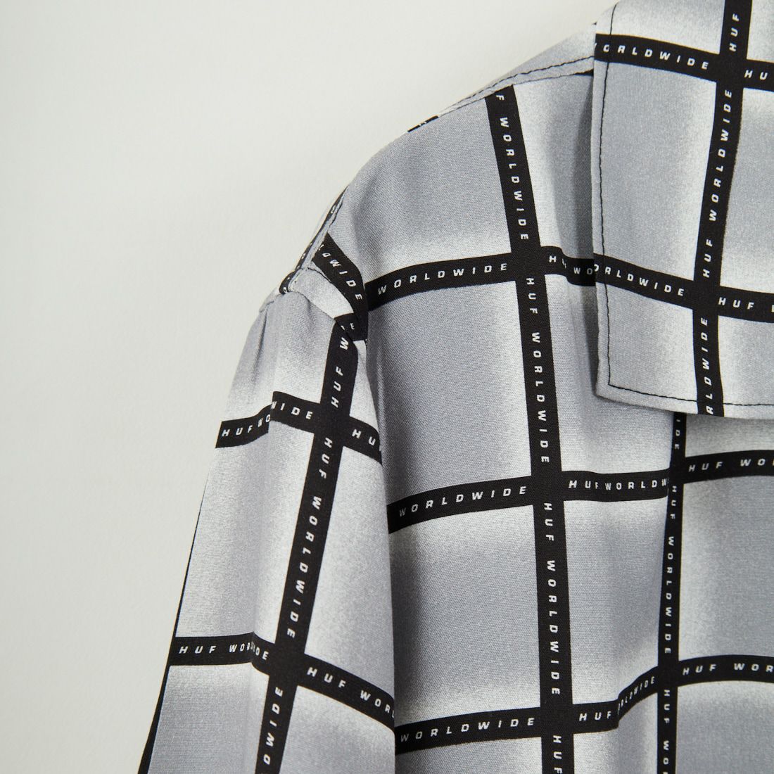 HUF [ハフ] FLYNN ショートスリーブリゾートシャツ [BU00233] BLACK