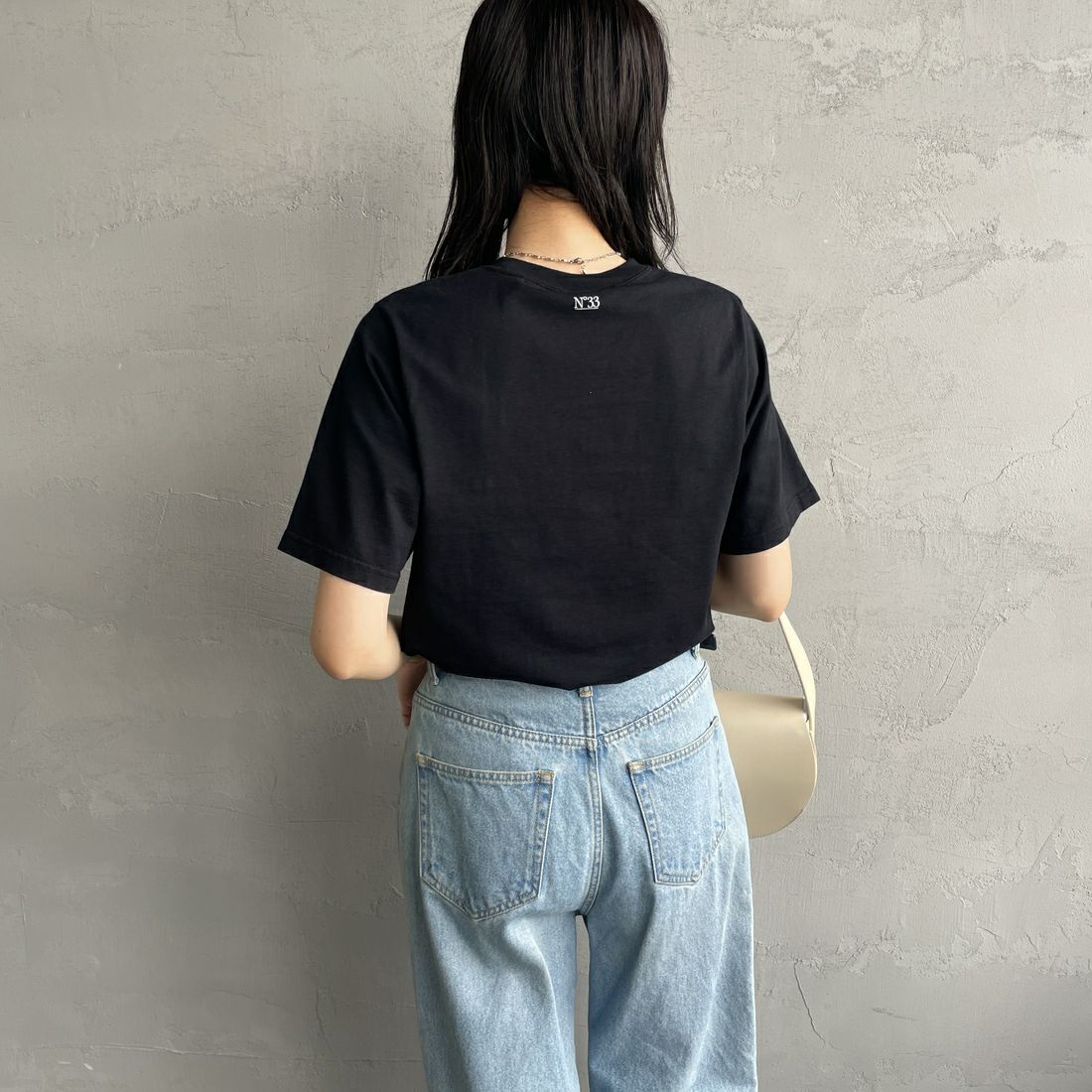 THE SHINZONE [ザ シンゾーン] CABINE TELEPHONIQUE Tシャツ [25SMSCU15] 07 BLACK &&モデル身長：160cm 着用サイズ：F0&&