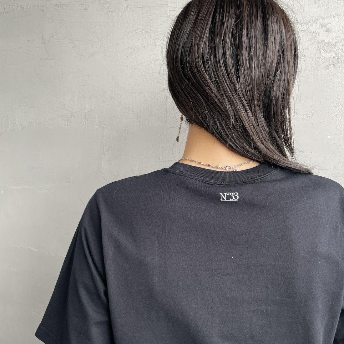 THE SHINZONE [ザ シンゾーン] CABINE TELEPHONIQUE Tシャツ [25SMSCU15] 07 BLACK &&モデル身長：160cm 着用サイズ：F0&&