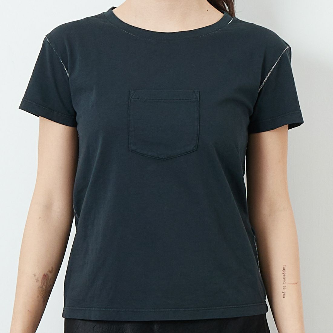 MM6 Maison Margiela [エムエムシックス メゾン マルジェラ] クルーネックTシャツ [S62GD0195-M20108] 899 W.BLAC &&モデル身長：167cm 着用サイズ：M&&