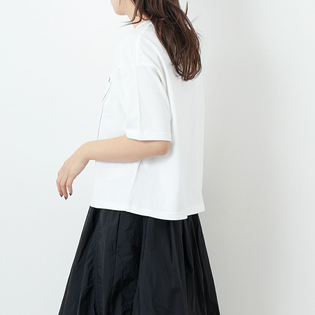 manipuri [マニプリ] 半袖Tシャツ [0151423004] 10 WHITE &&モデル身長：167cm 着用サイズ：S&&