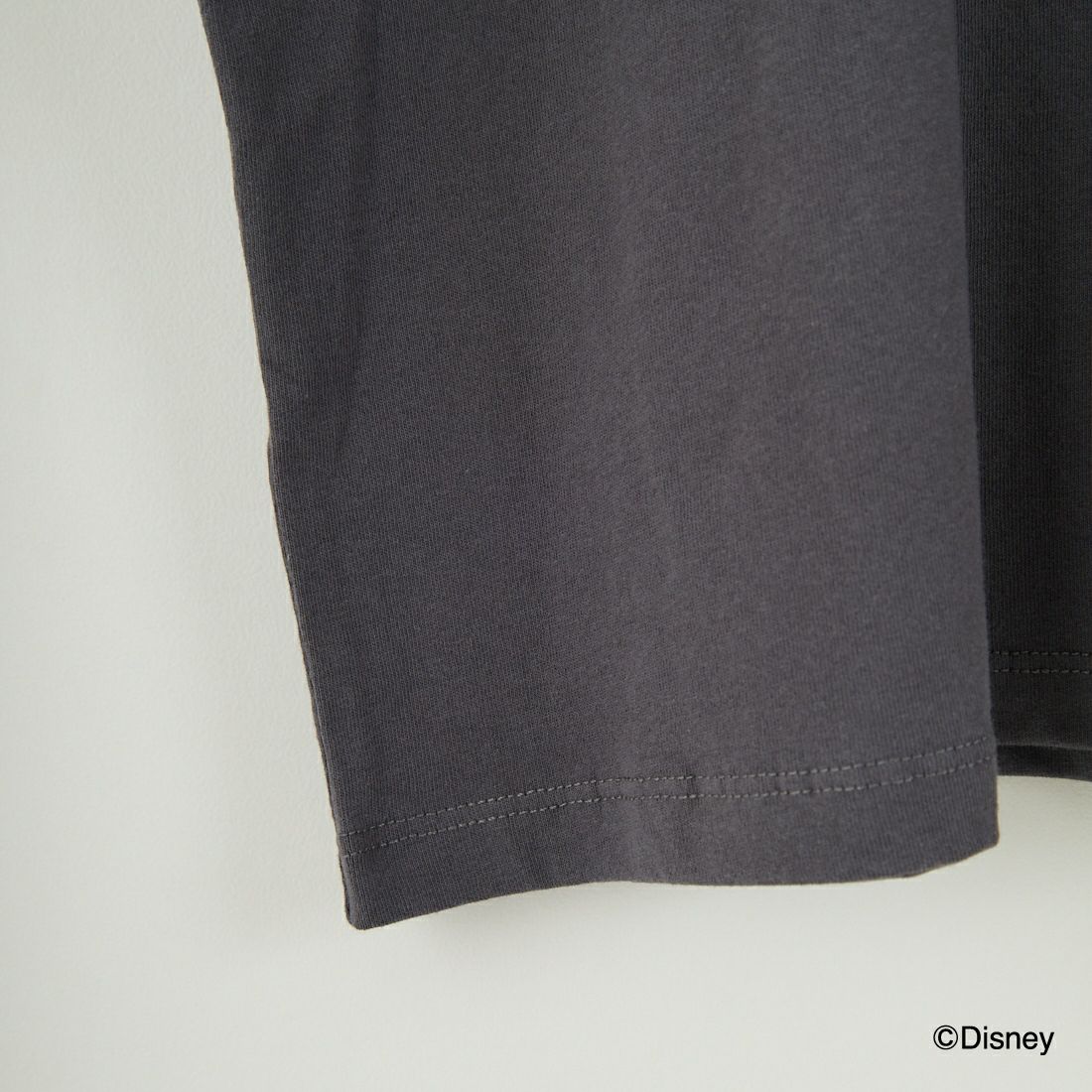 +81 BRANCA [ハチイチブランカ] MICKEY MOUSE/半袖Tシャツ [81B-25SS-CS14-A] CHARCOAL