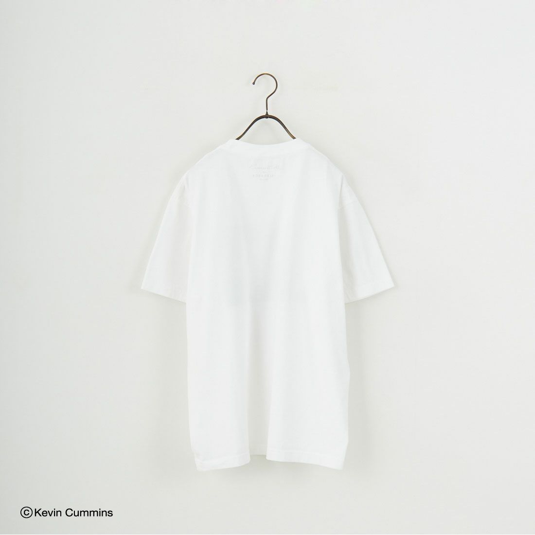 +81 BRANCA [ハチイチブランカ] ケビン・カミンズ フォトTシャツ [81B-25SS-CS22] WHITE