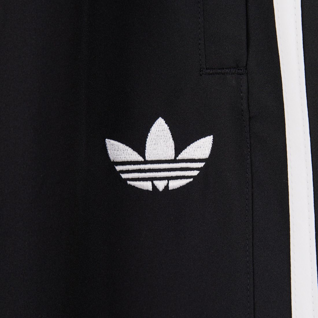 adidas Originals [アディダス オリジナルス] チームガイストトラックパンツ [KRX29] JC6228