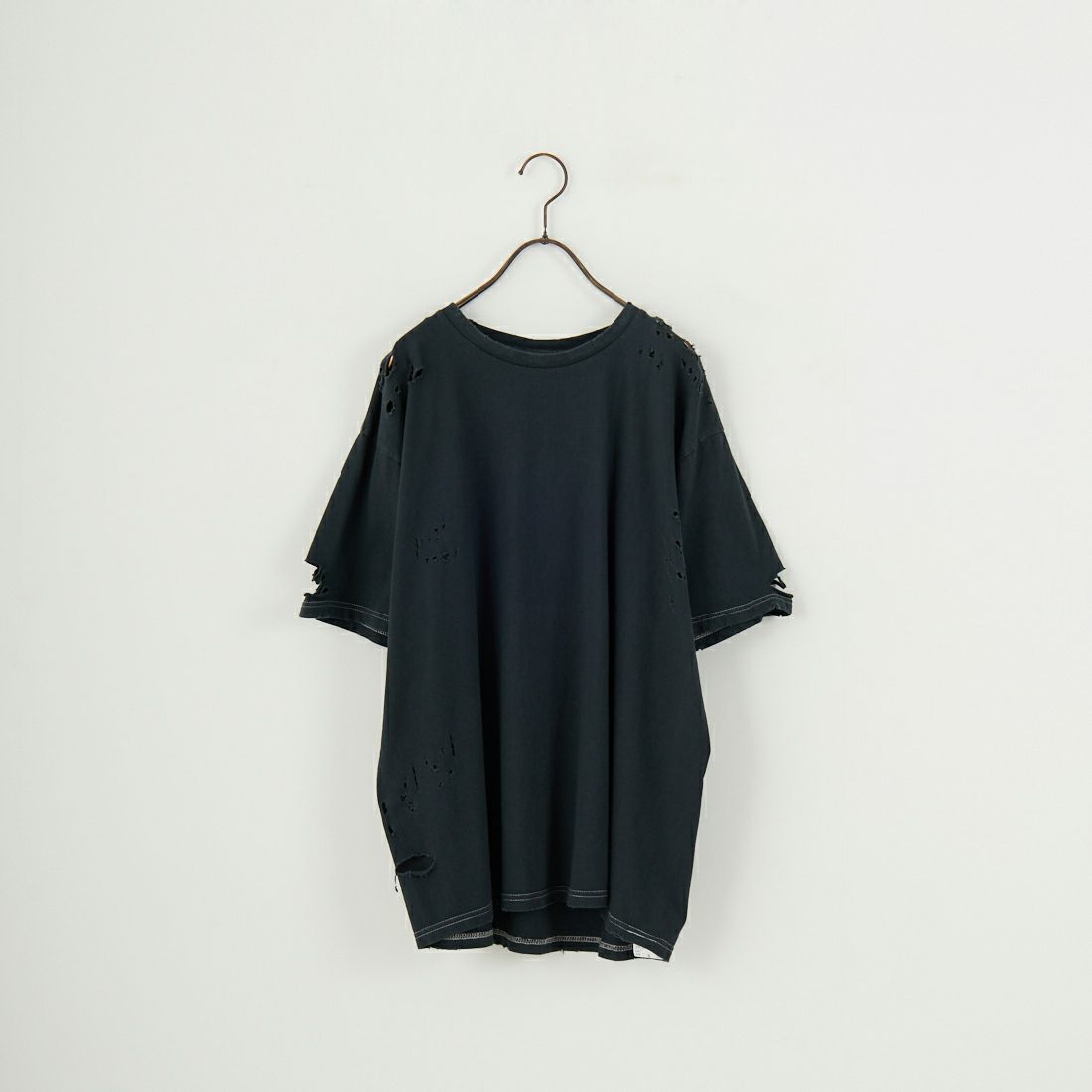 +81 BRANCA [ハチイチブランカ] ダメージ加工 半袖Tシャツ [81B-25SS-CS32] CHARCOAL