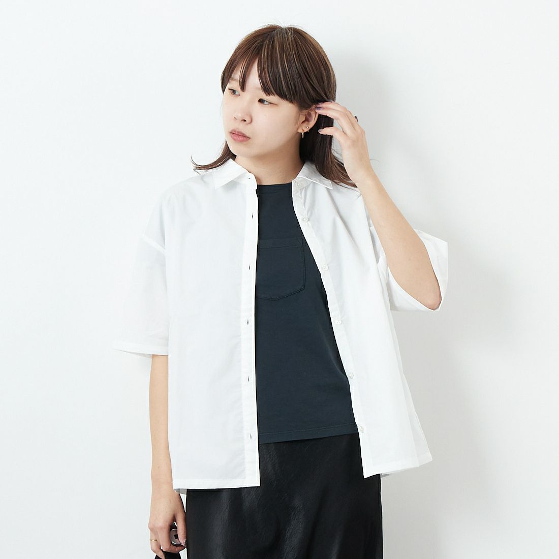 Commencement [コメンスメント] ハーフスリーブワイドシャツ [C-290] WHITE &&モデル身長：167cm 着用サイズ：F&&