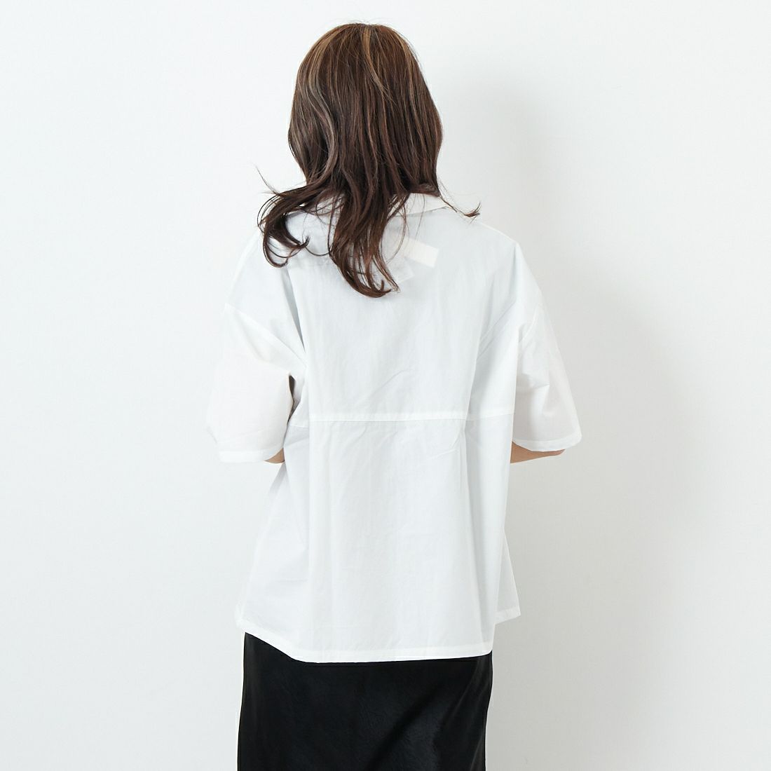 Commencement [コメンスメント] ハーフスリーブワイドシャツ [C-290] WHITE &&モデル身長：167cm 着用サイズ：F&&