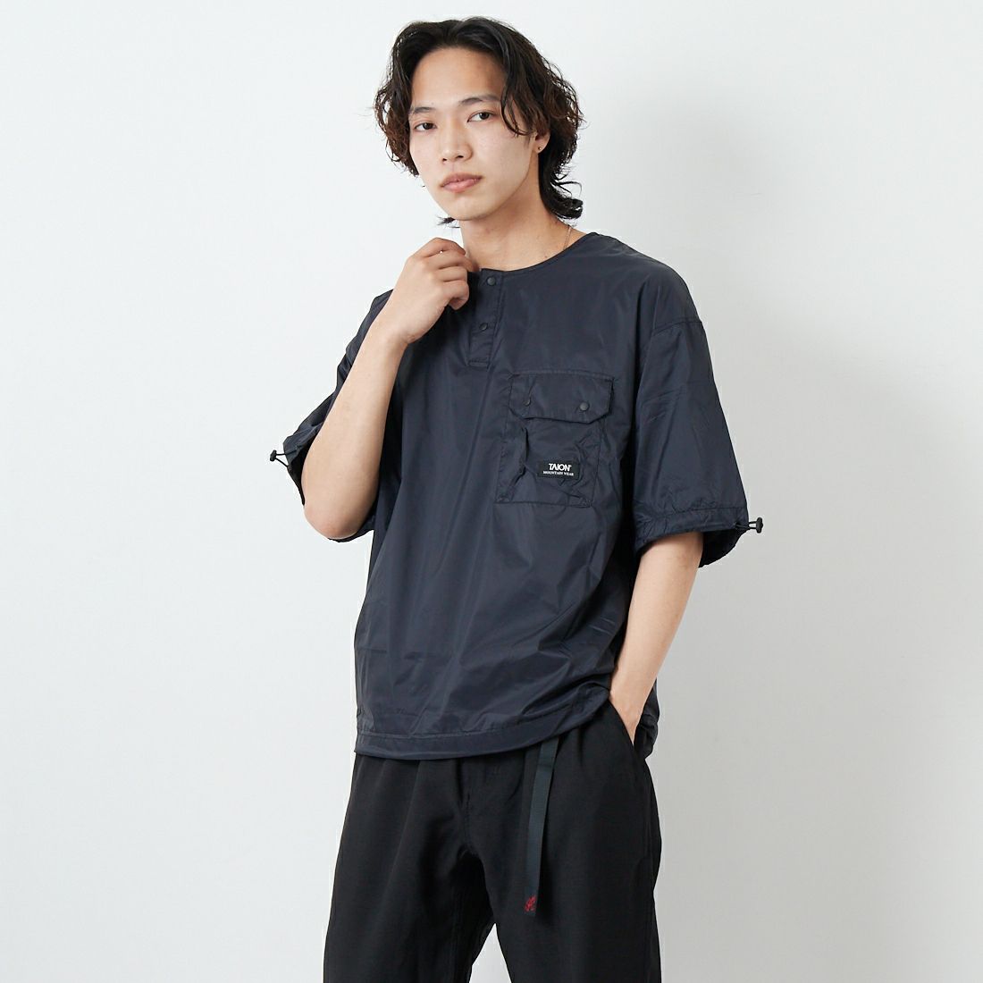BLACK&&モデル身長：179cm 着用サイズ：L&&