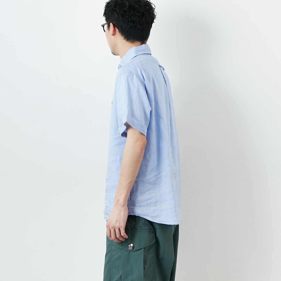 DANTON [ダントン] ラウンドカラー リネンクロスプルオーバーシャツ [DT-B0284FLI] DK.SAX &&モデル身長：168cm 着用サイズ：40&&