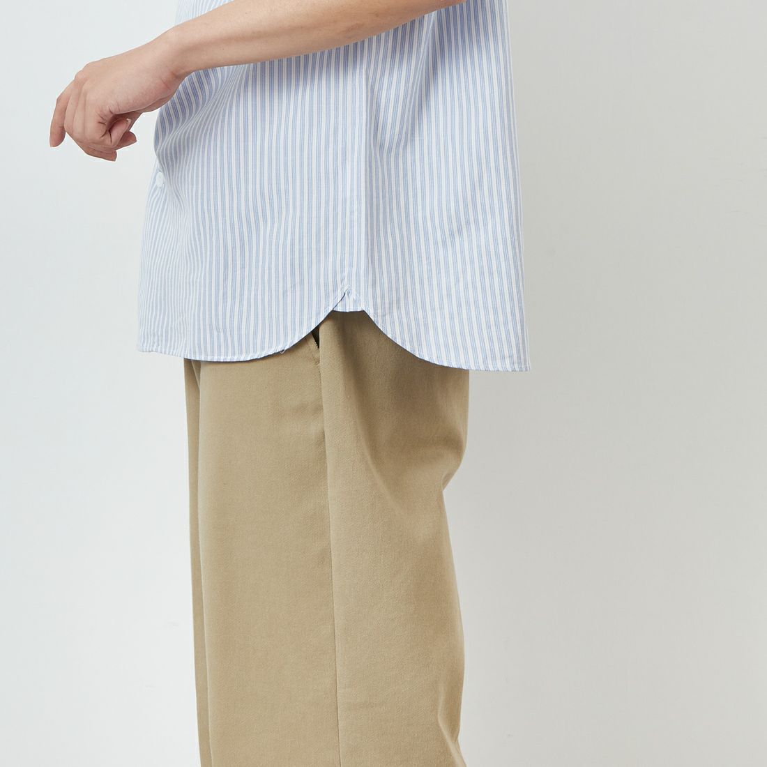 DANTON [ダントン] コットンリネン ストライプバンドカラーシャツ [JD-3788SCP] SAX/WHT ST &&モデル身長：179cm 着用サイズ：42&&