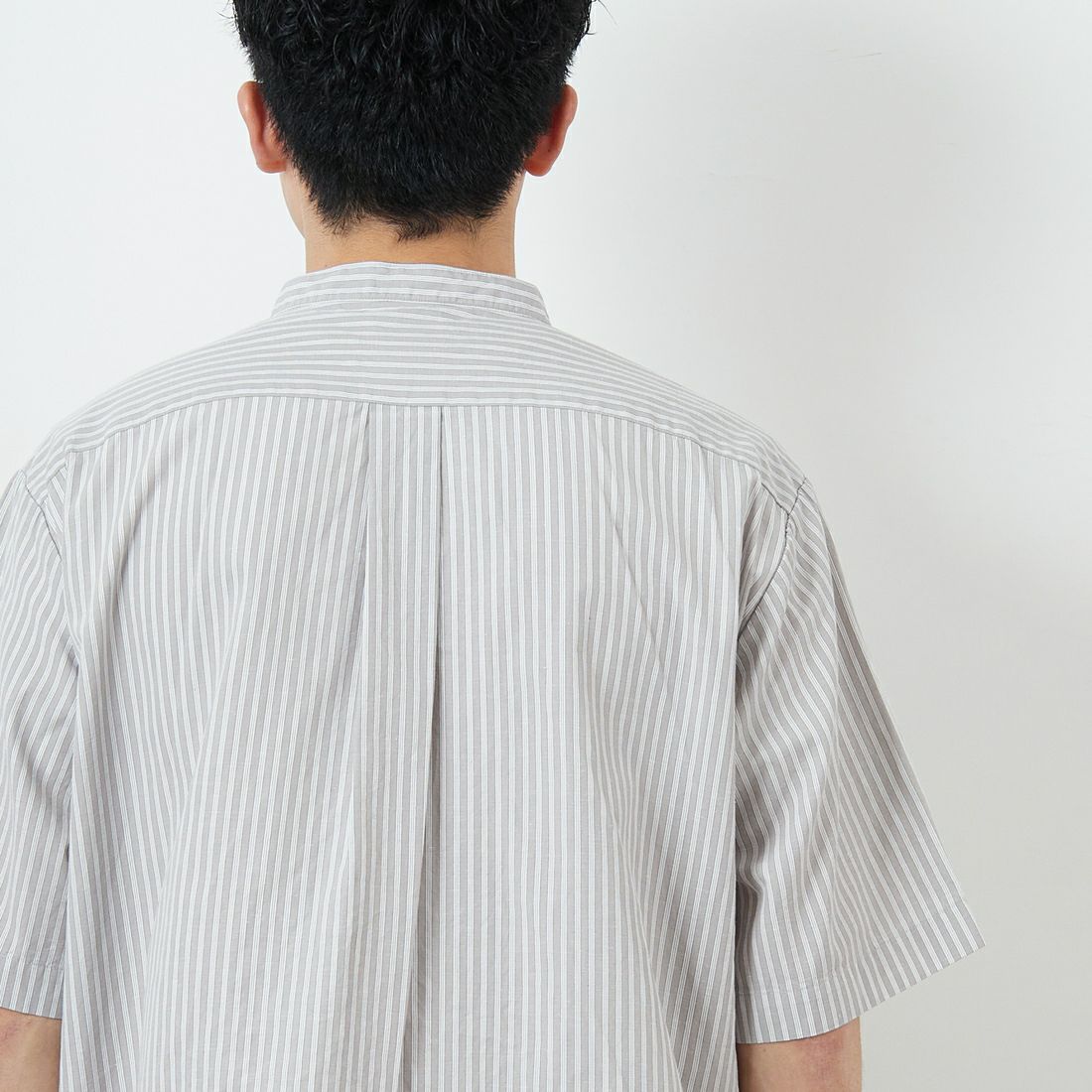 DANTON [ダントン] コットンリネン ストライプバンドカラーシャツ [JD-3788SCP] GRY/WHT ST &&モデル身長：168cm 着用サイズ：40&&