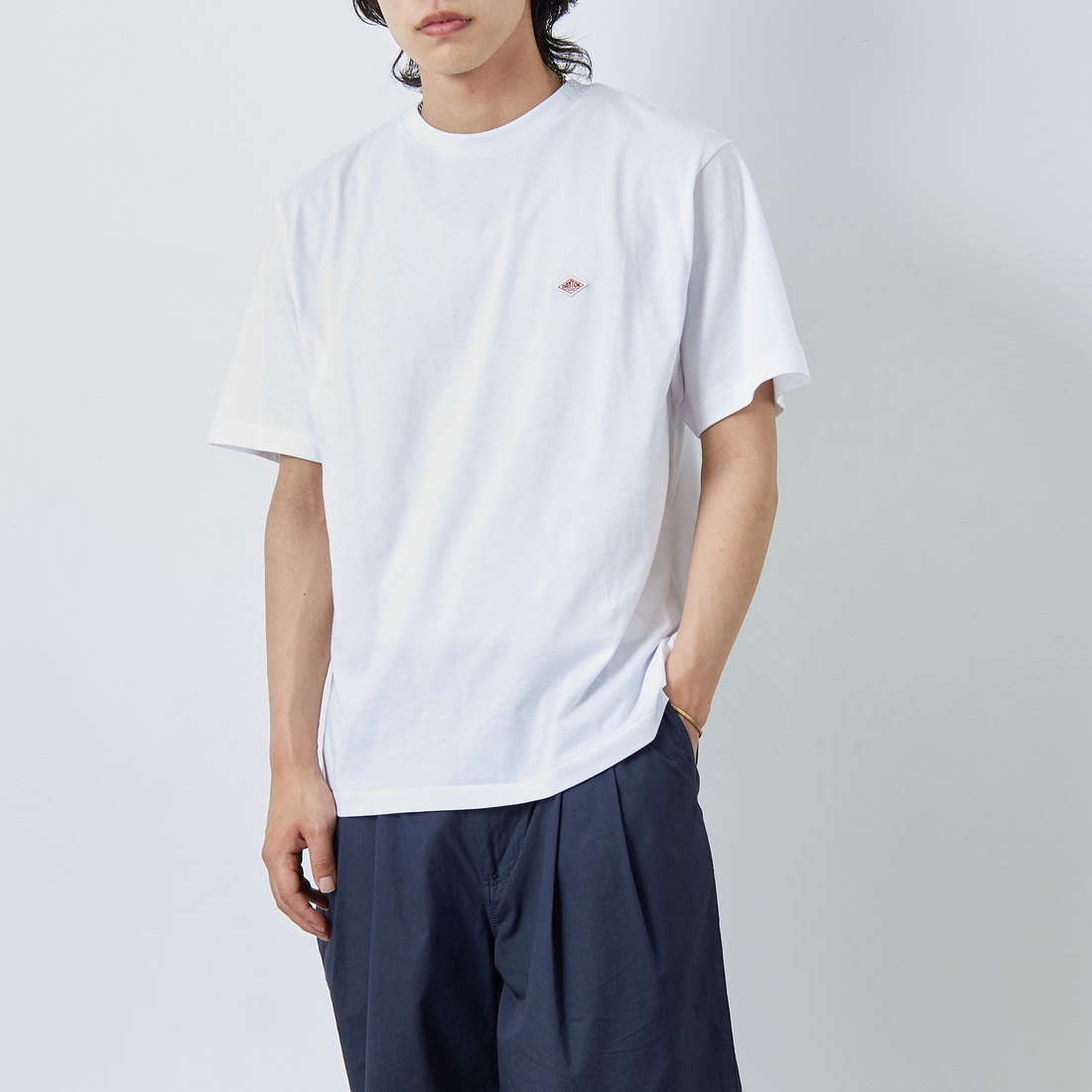 WHITE&&モデル身長：179cm 着用サイズ：L&&