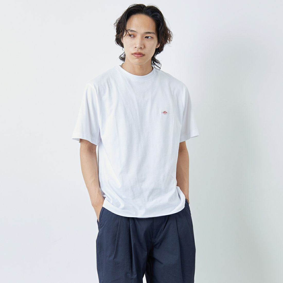 DANTON [ダントン] ソリッドインナーTシャツ [DT-C0196CVT] WHITE &&モデル身長：179cm 着用サイズ：L&&